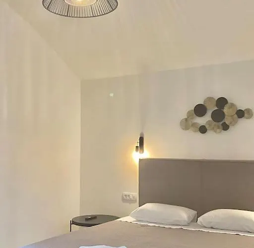 Ocean Sun 4 * Fira (Santorini)